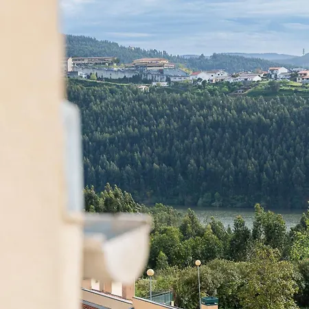 Relaxing Time Near The River Hébergement de vacances